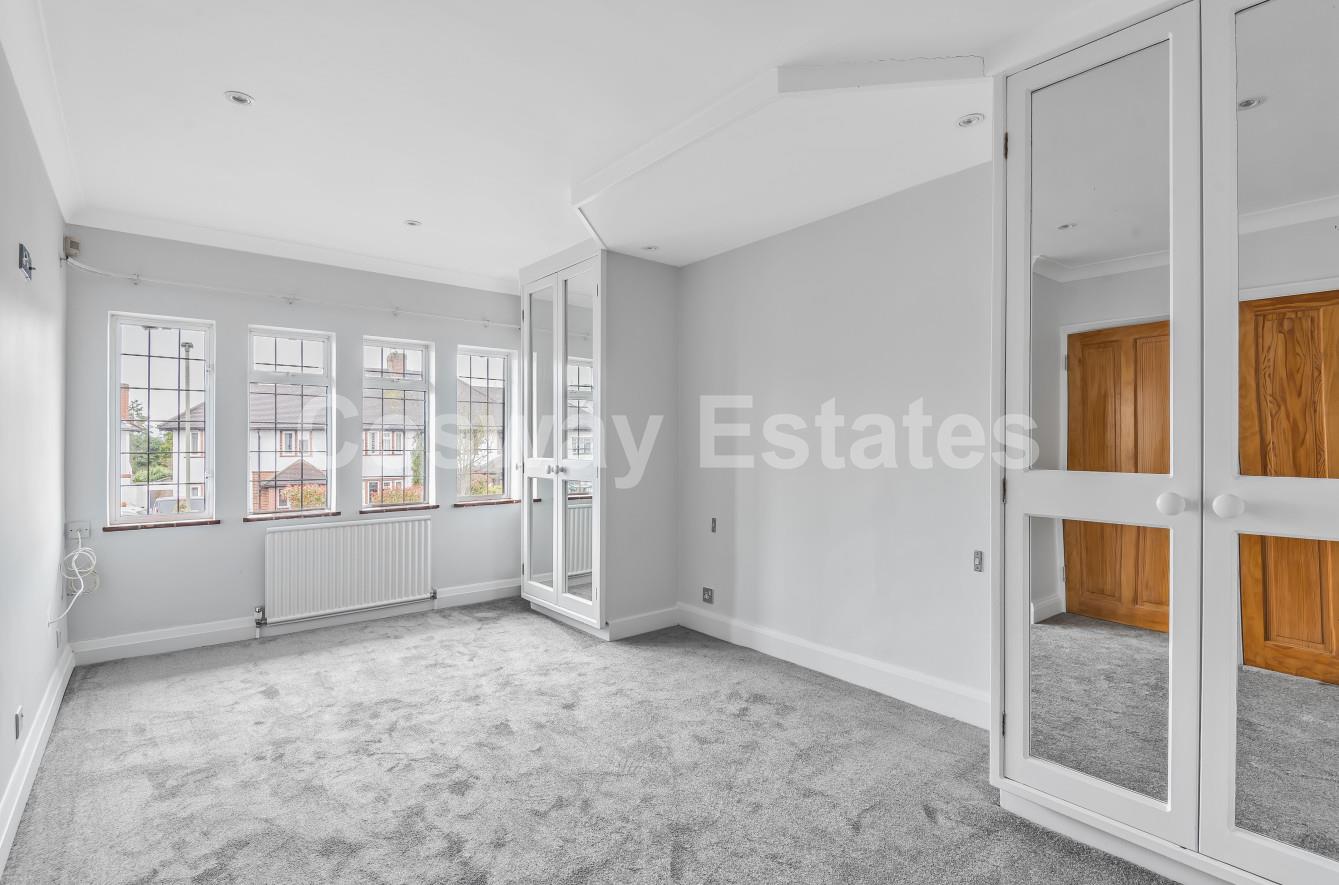 Elmgate Gardens, Edgware
